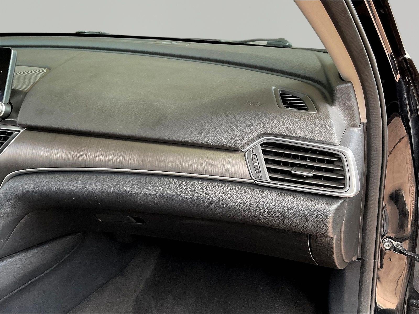 Used 2018 Honda Accord LX image 25