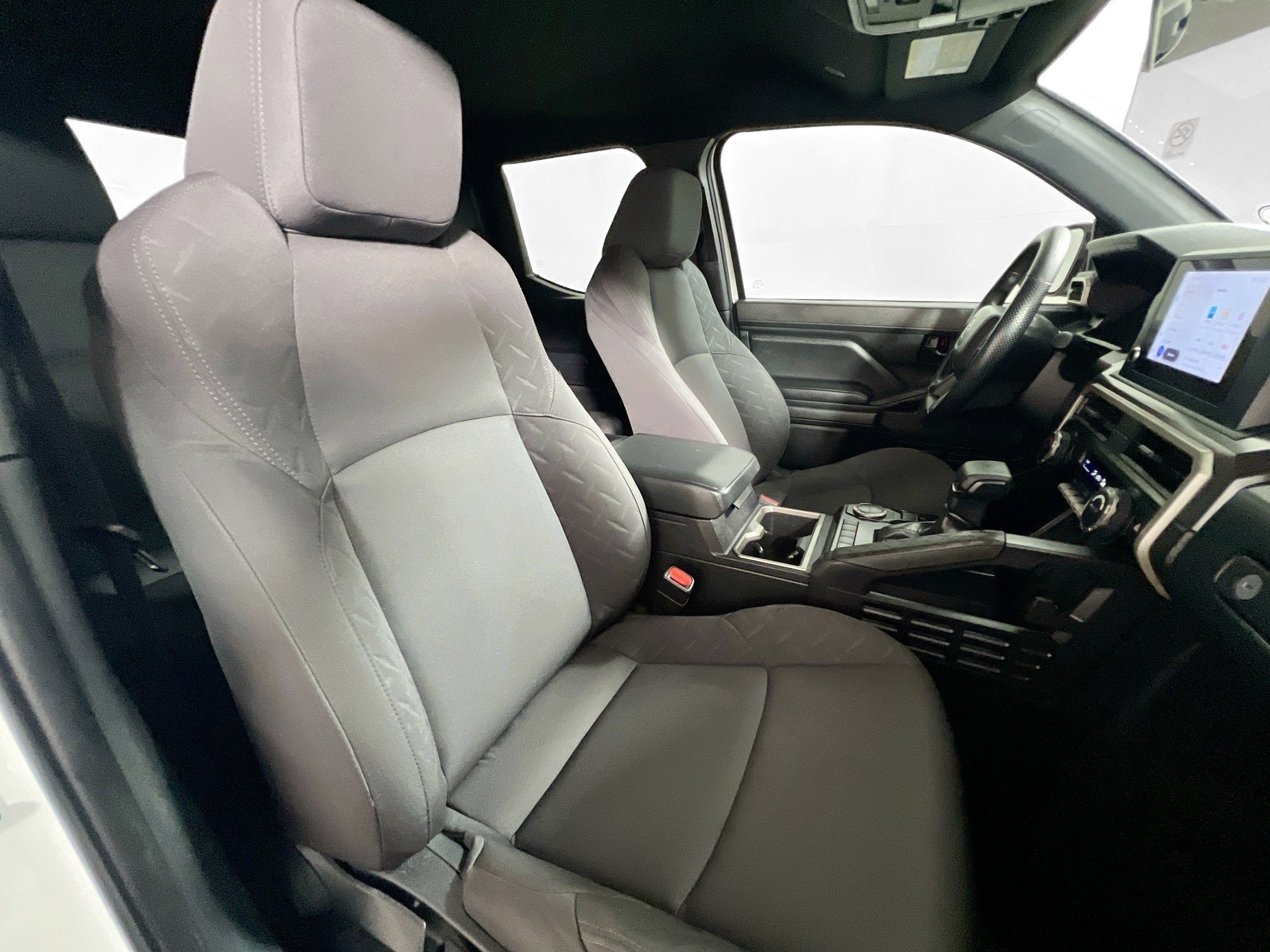 Used 2025 Toyota Tacoma SR5 RWD image 30