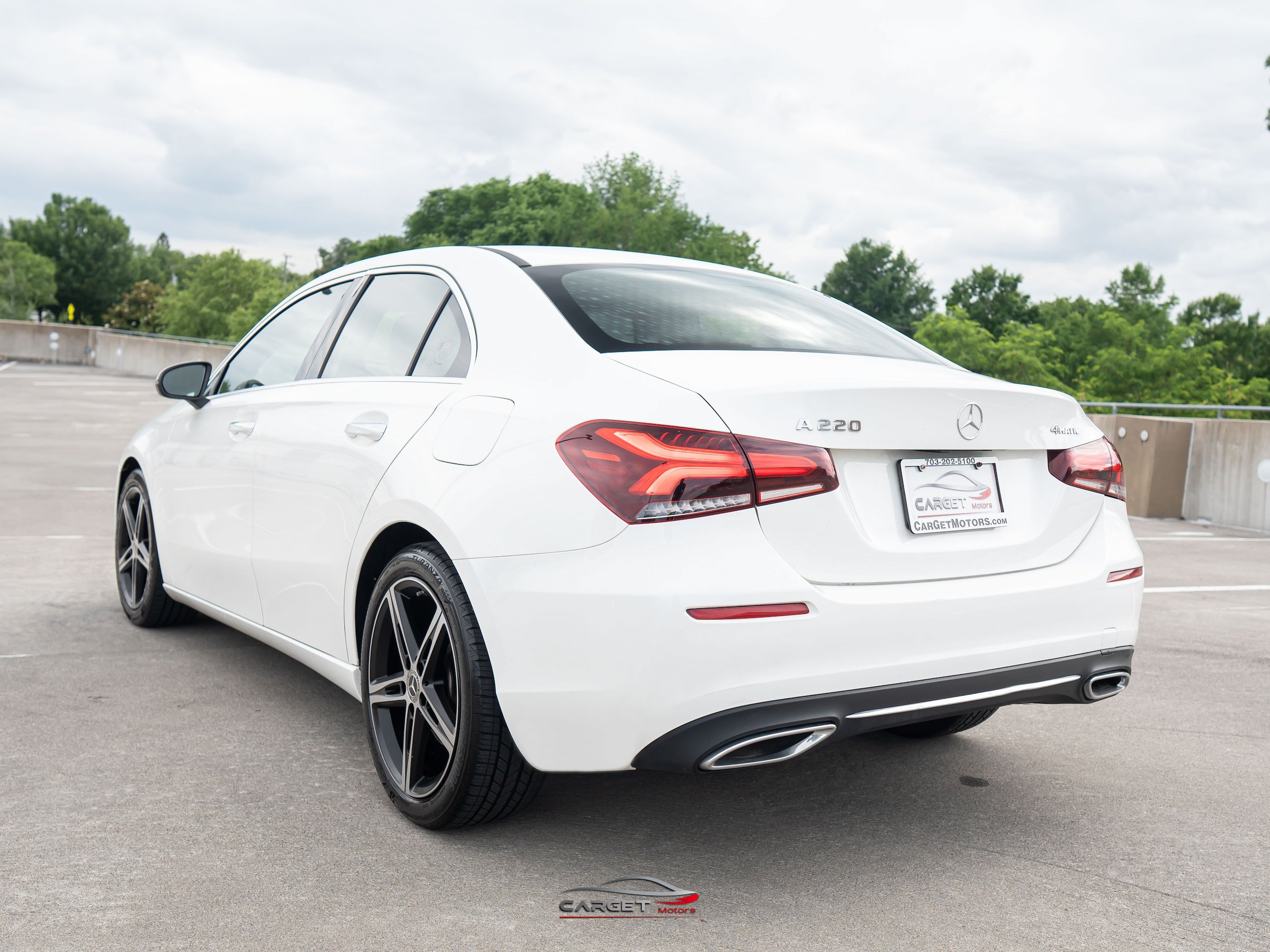 Used 2022 Mercedes-Benz A 220 4MATIC w/ Premium Package Lite image 5