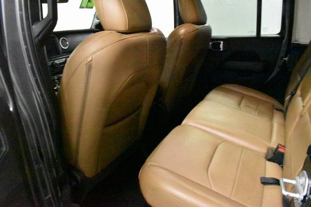 Used 2021 Jeep Wrangler Unlimited Sahara w/ Cold Weather Group image 15