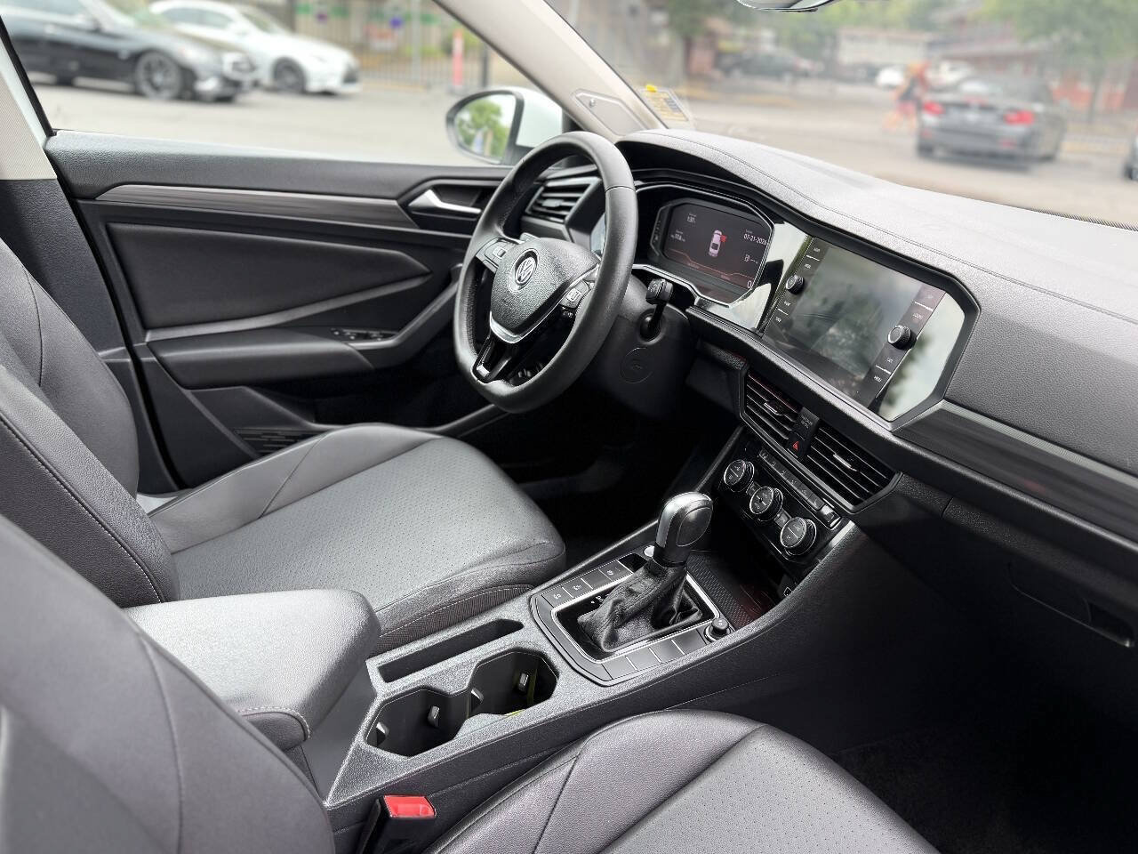 Used 2020 Volkswagen Jetta SEL FWD image 12