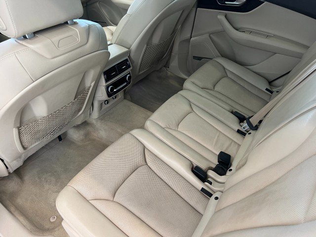 Used 2018 Audi Q7 3.0T Prestige image 36