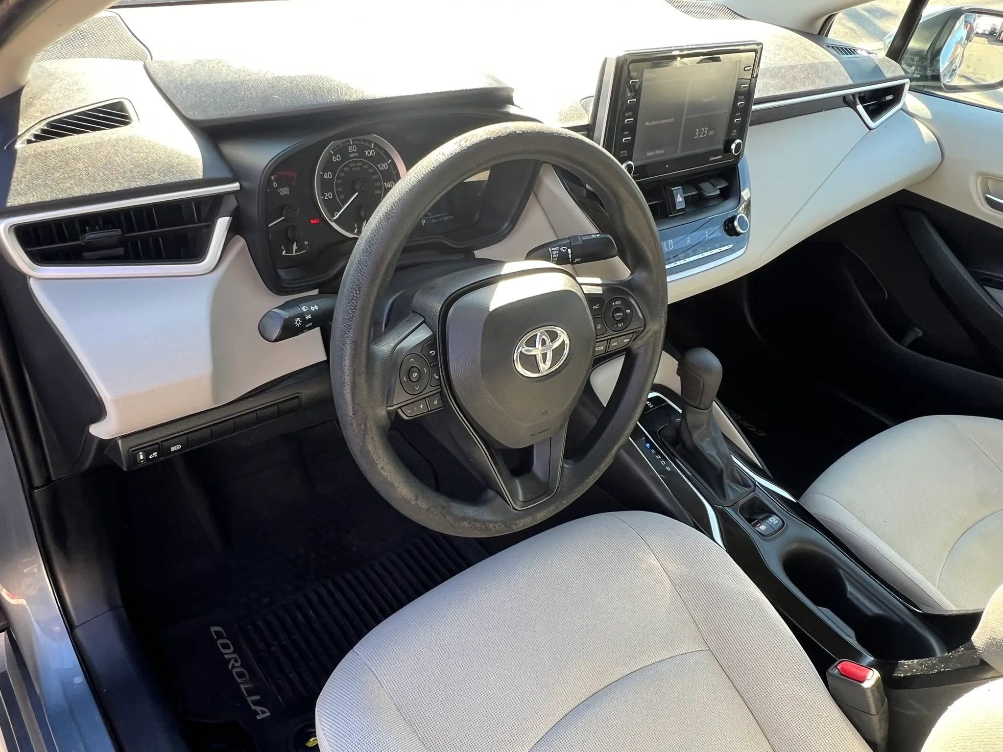 Used 2021 Toyota Corolla LE FWD image 24