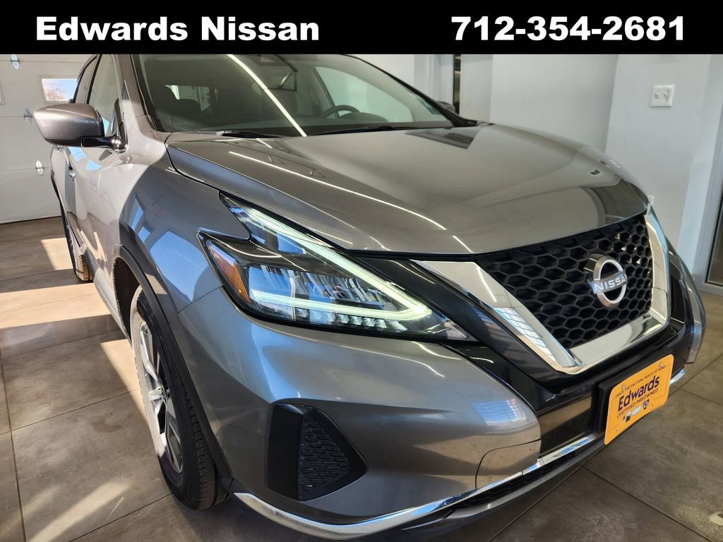 Used 2023 Nissan Murano S image 2