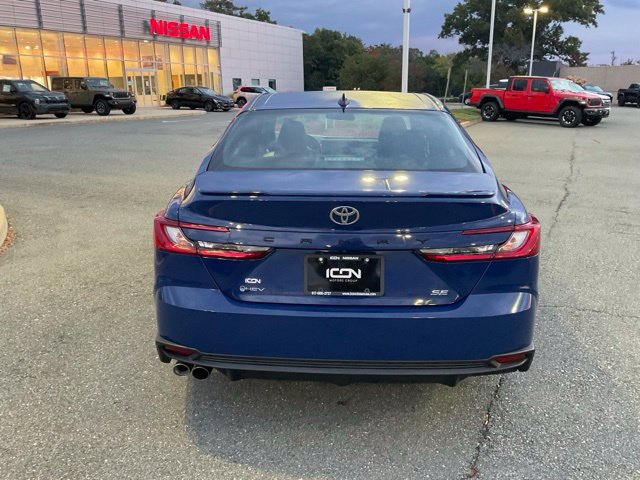 Used 2025 Toyota Camry SE FWD image 5