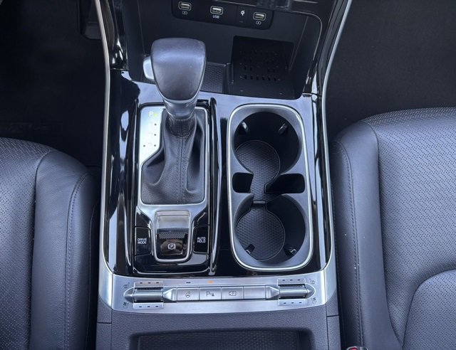 Used 2022 Kia Carnival SX Prestige image 24