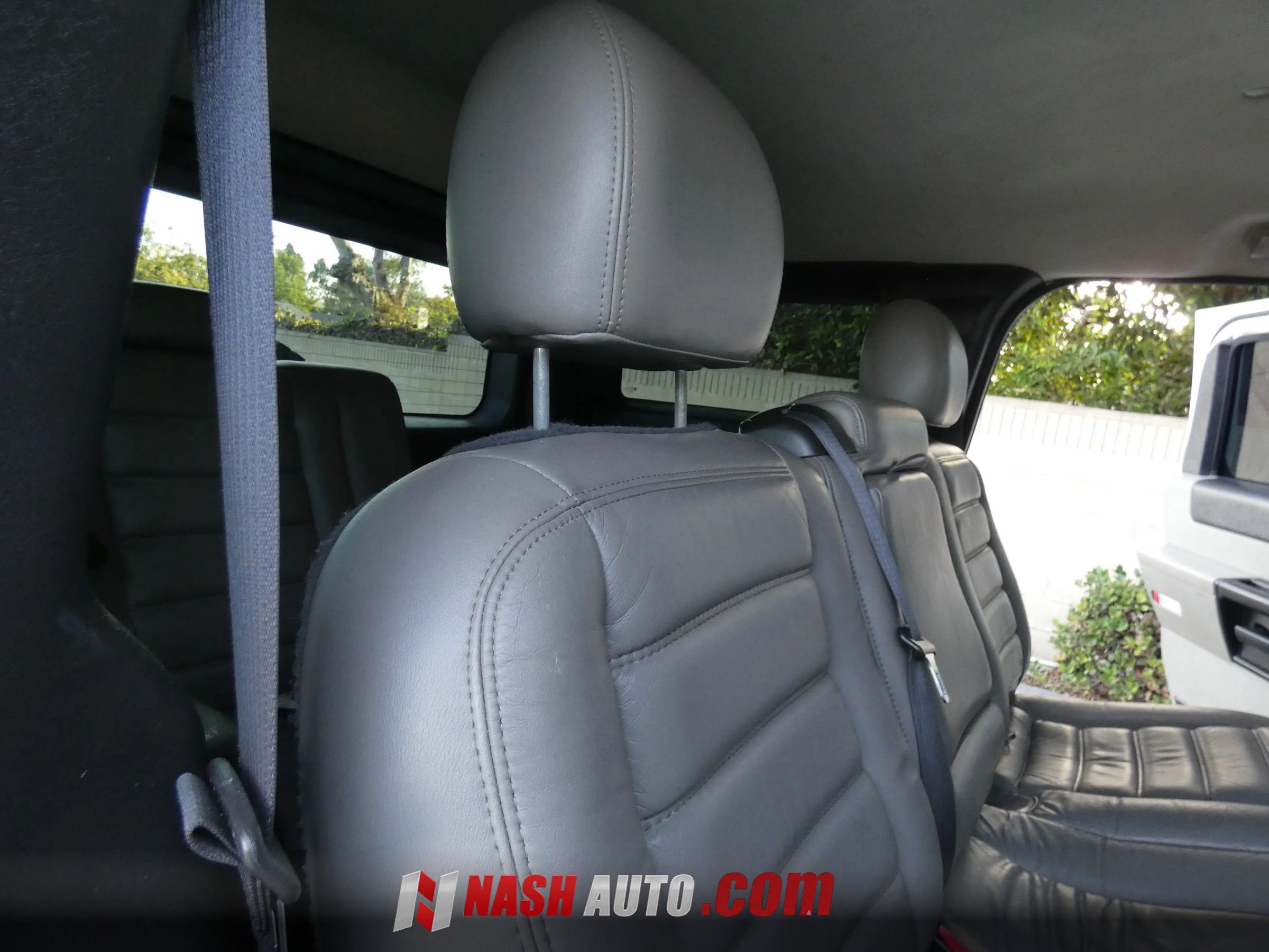 Used 2005 HUMMER H2 w/ Preferred Equipment Group AWD/4WD image 33