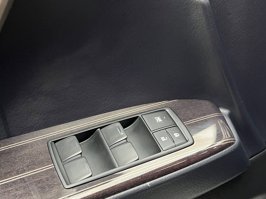 Used 2021 Lexus GX 460 Premium w/ Premium Package image 16