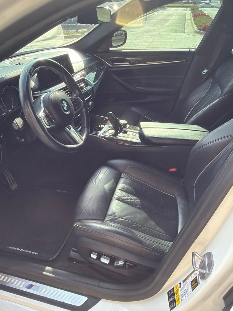 Used 2018 BMW 540i xDrive AWD/4WD image 3