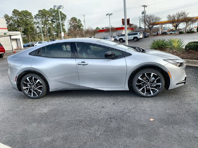 New 2026 Toyota Prius Plug-In Hybrid w/ Limited Premium Package FWD image 9