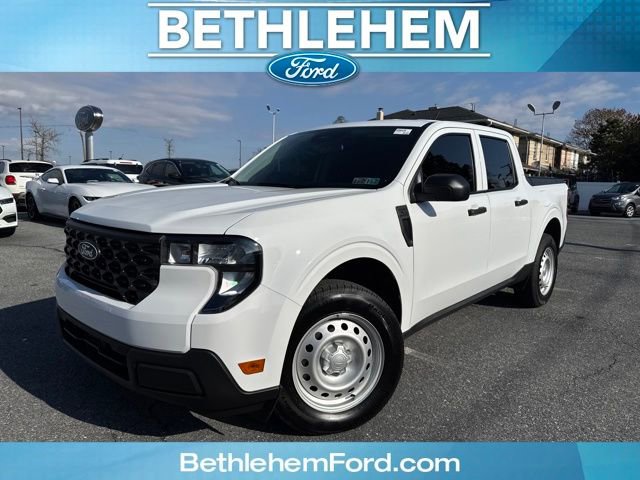 Used 2025 Ford Maverick XL image 1