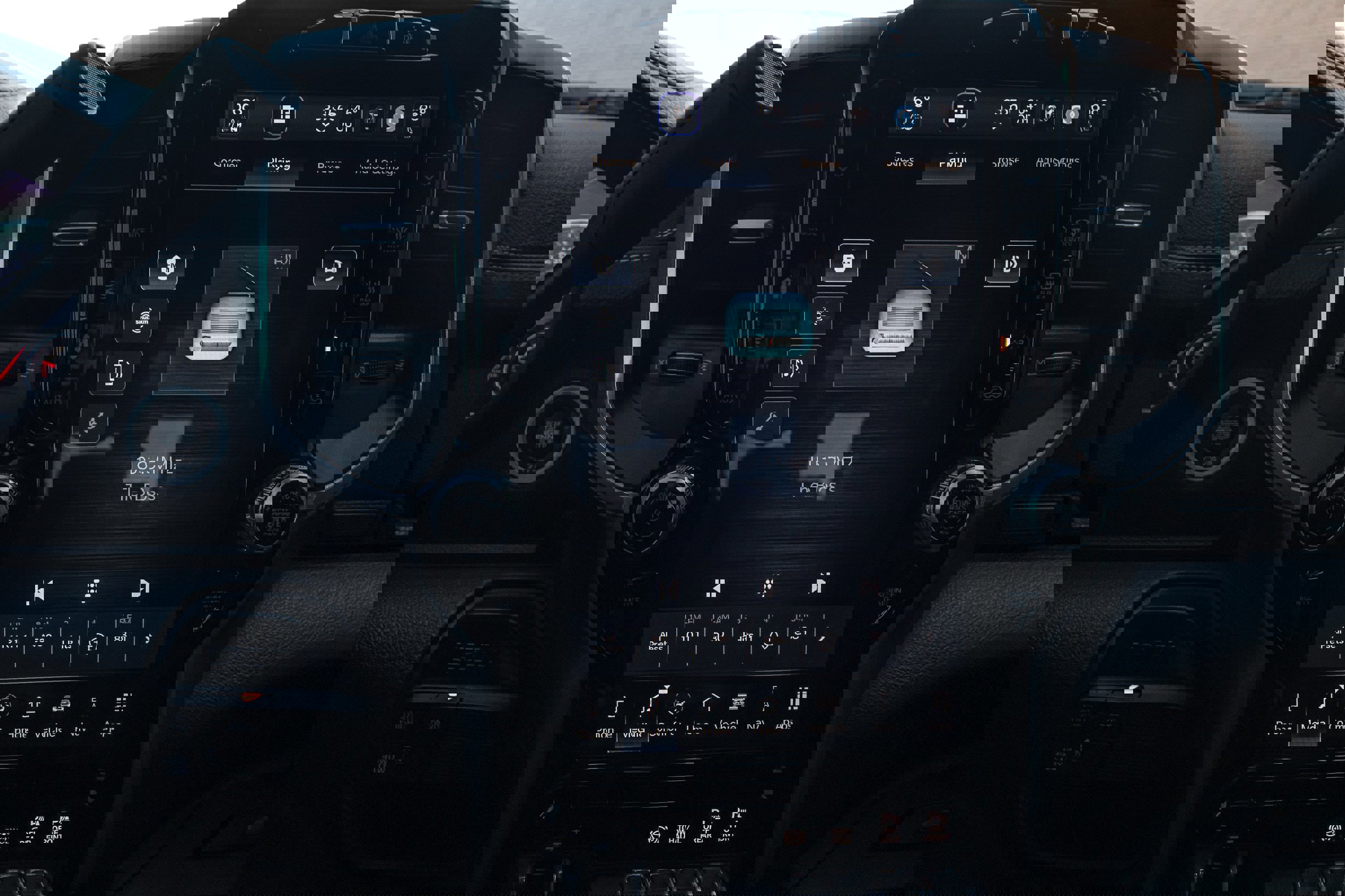 Used 2024 RAM 2500 Laramie w/ Night Edition image 24