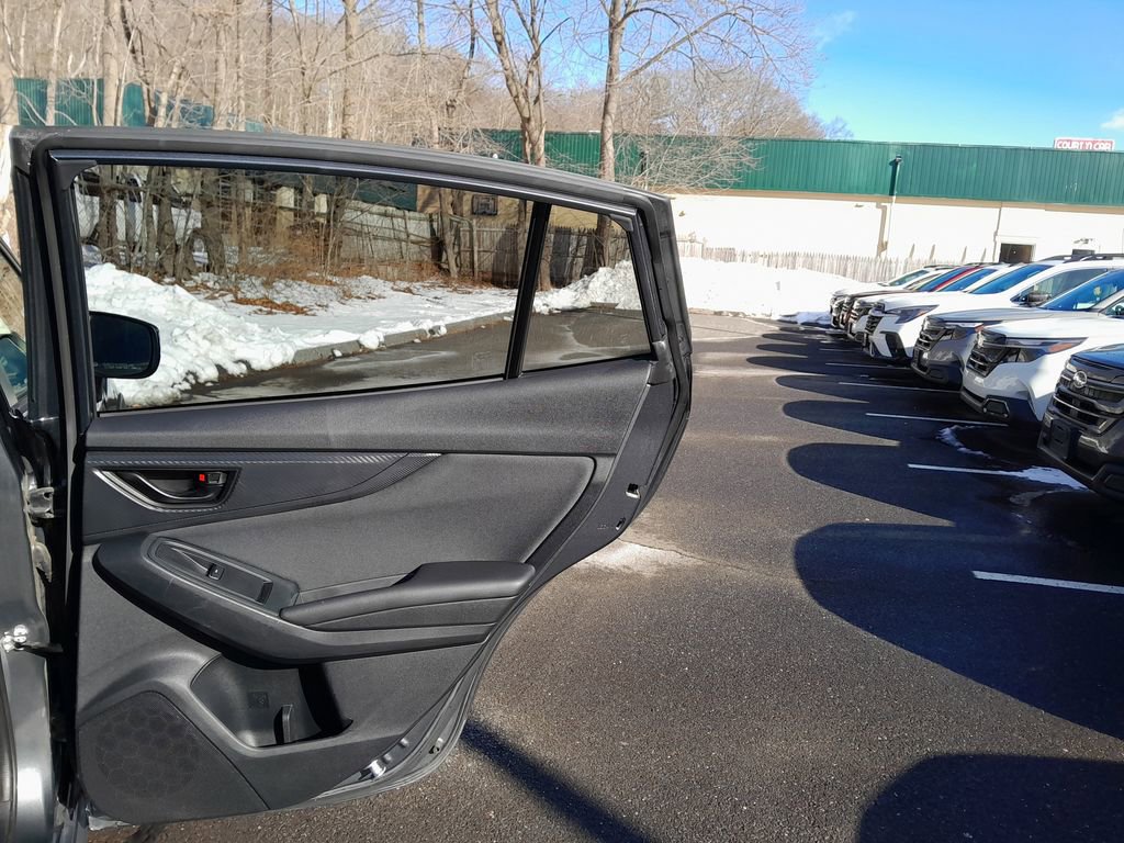 Used 2022 Subaru Crosstrek 2.0i Premium w/ Moonroof Package image 31