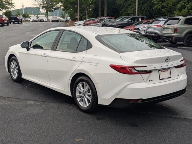 Used 2025 Toyota Camry LE w/ Convenience Package image 5