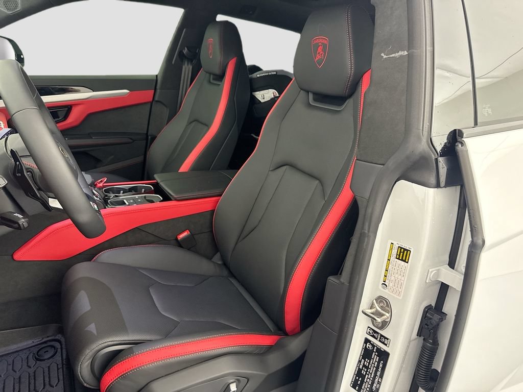 Used 2025 Lamborghini Urus Performante AWD/4WD image 22