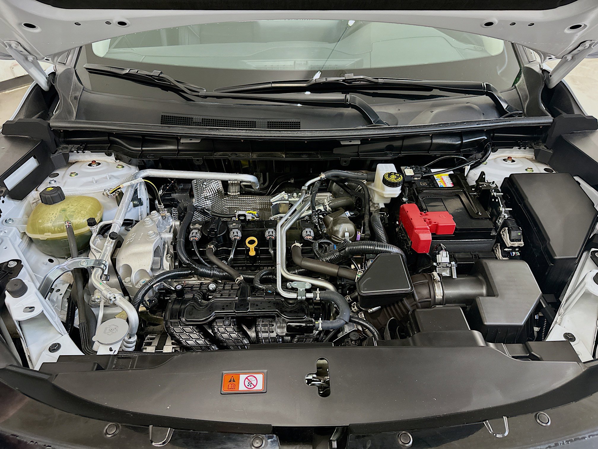 Used 2025 Mitsubishi Outlander SE image 36