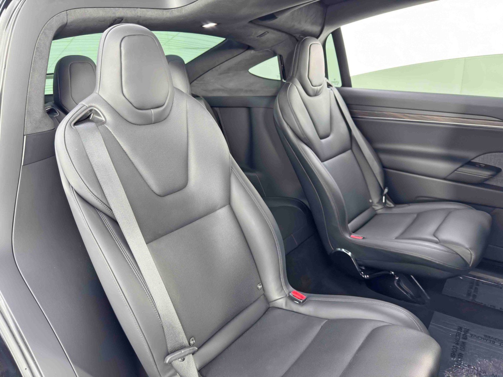 Used 2022 Tesla Model X image 41