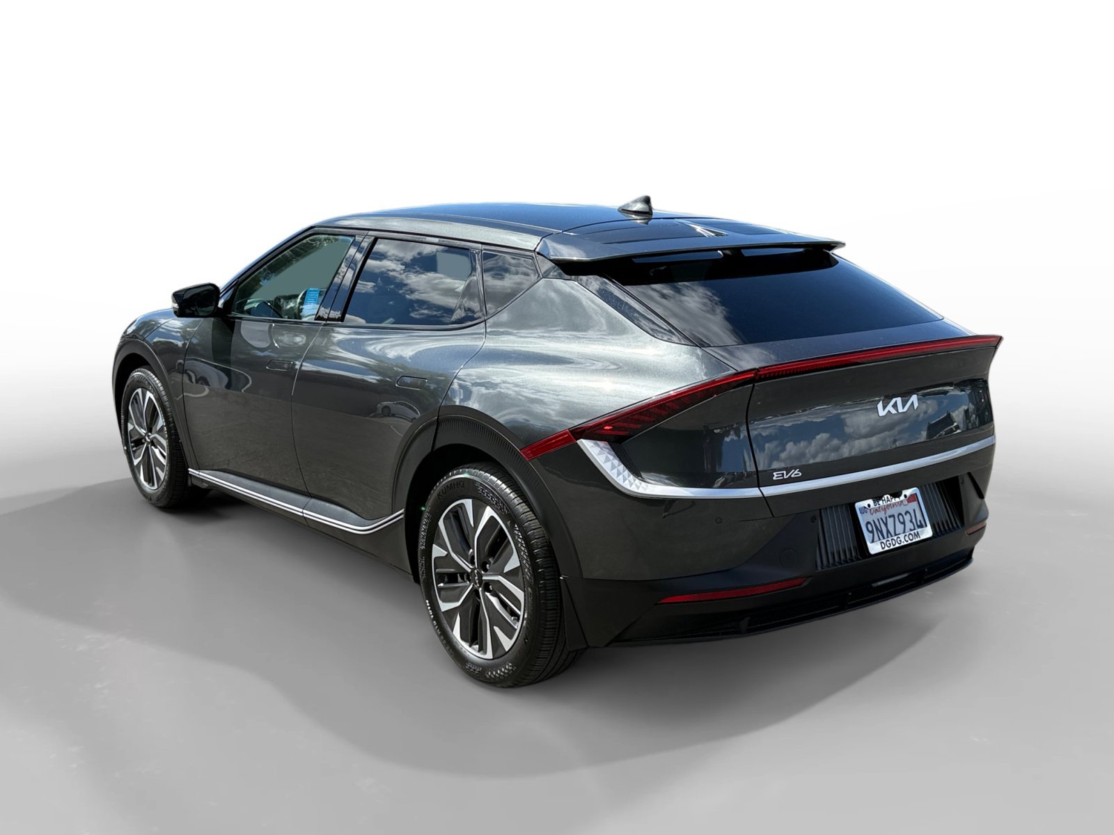 Used 2024 Kia EV6 Light RWD image 3