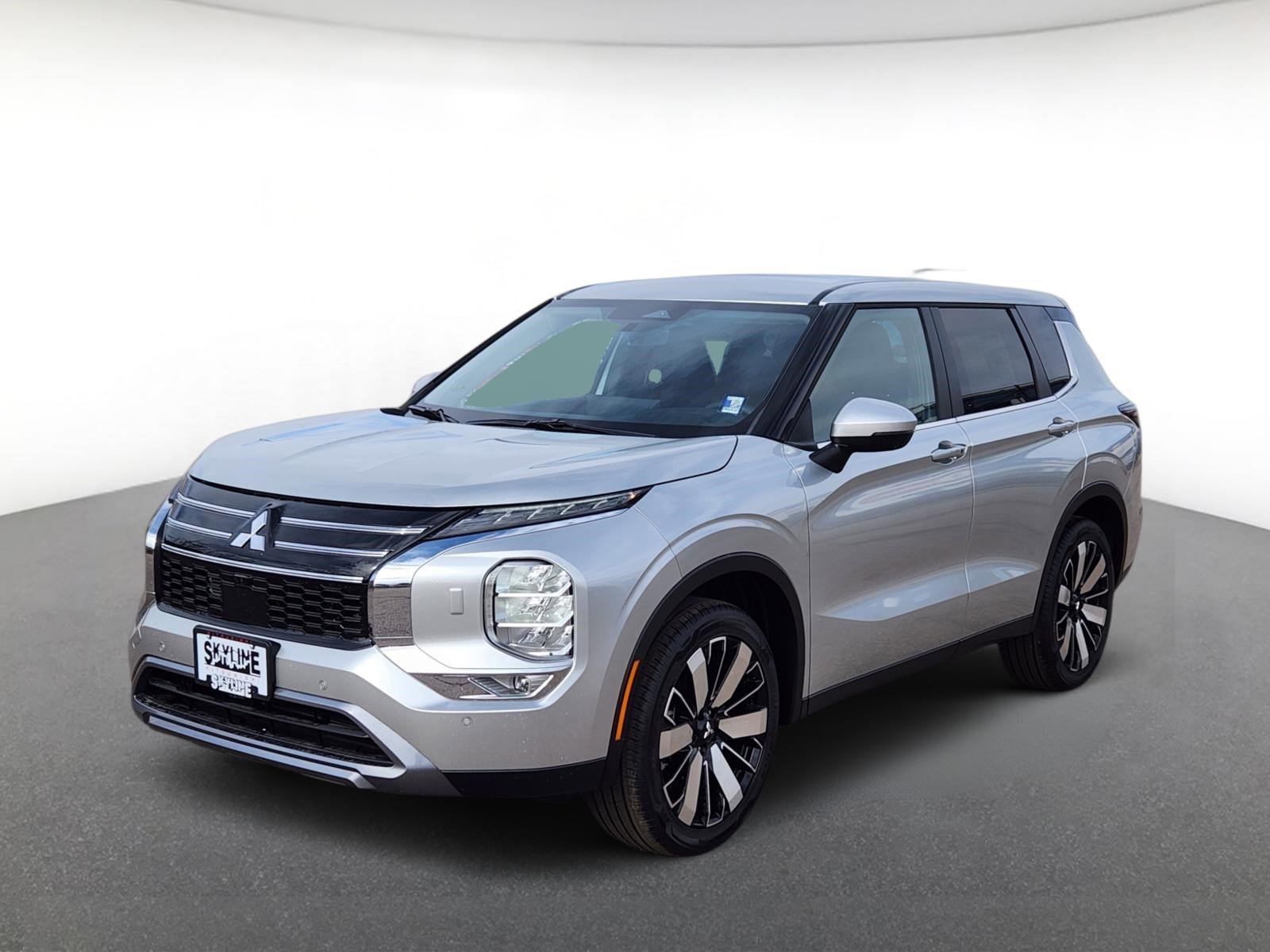 New 2026 Mitsubishi Outlander SE image 2