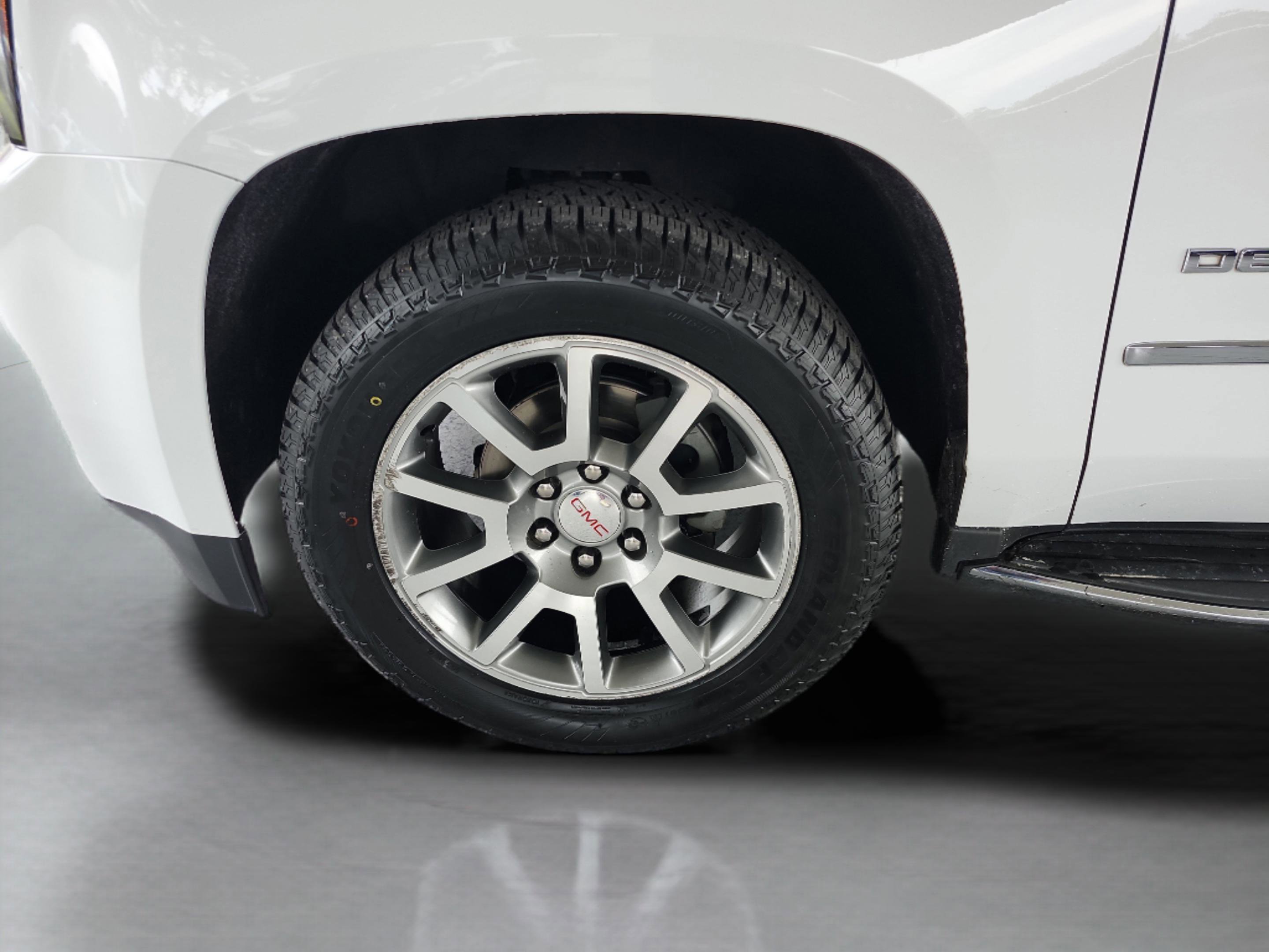 Used 2016 GMC Yukon Denali RWD image 29