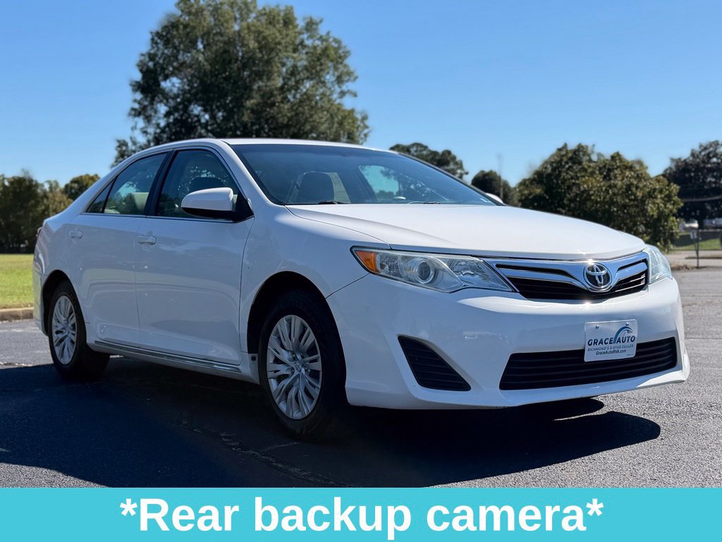 Used 2014 Toyota Camry LE FWD image 12