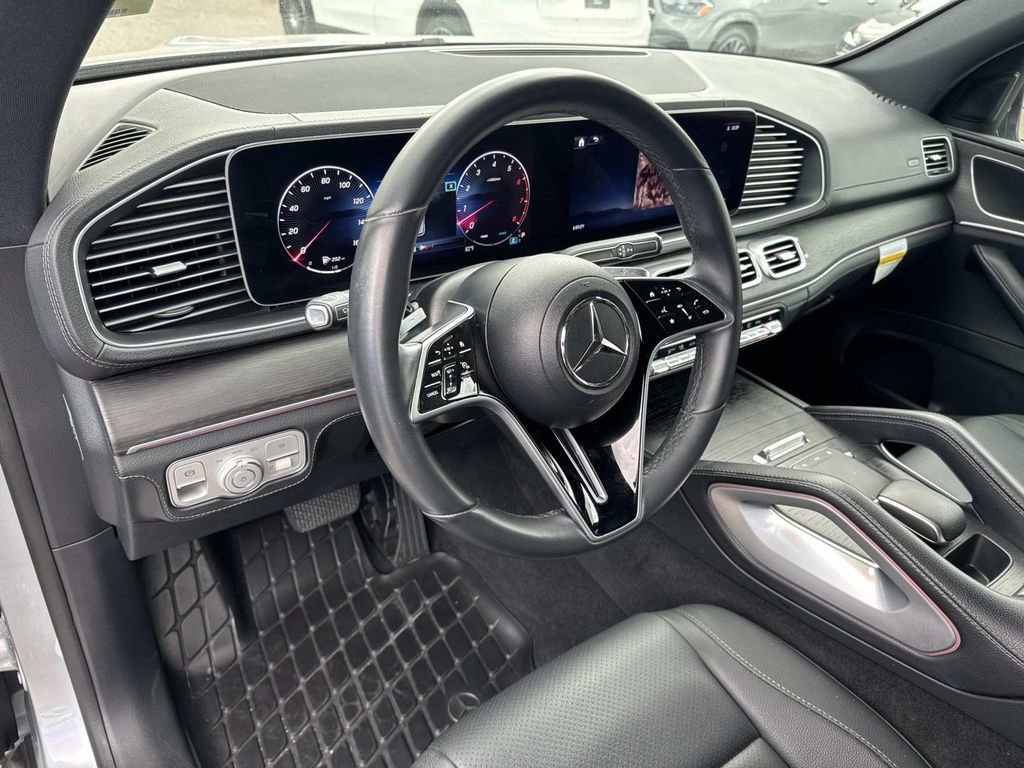 Used 2024 Mercedes-Benz GLE 450 4MATIC image 17