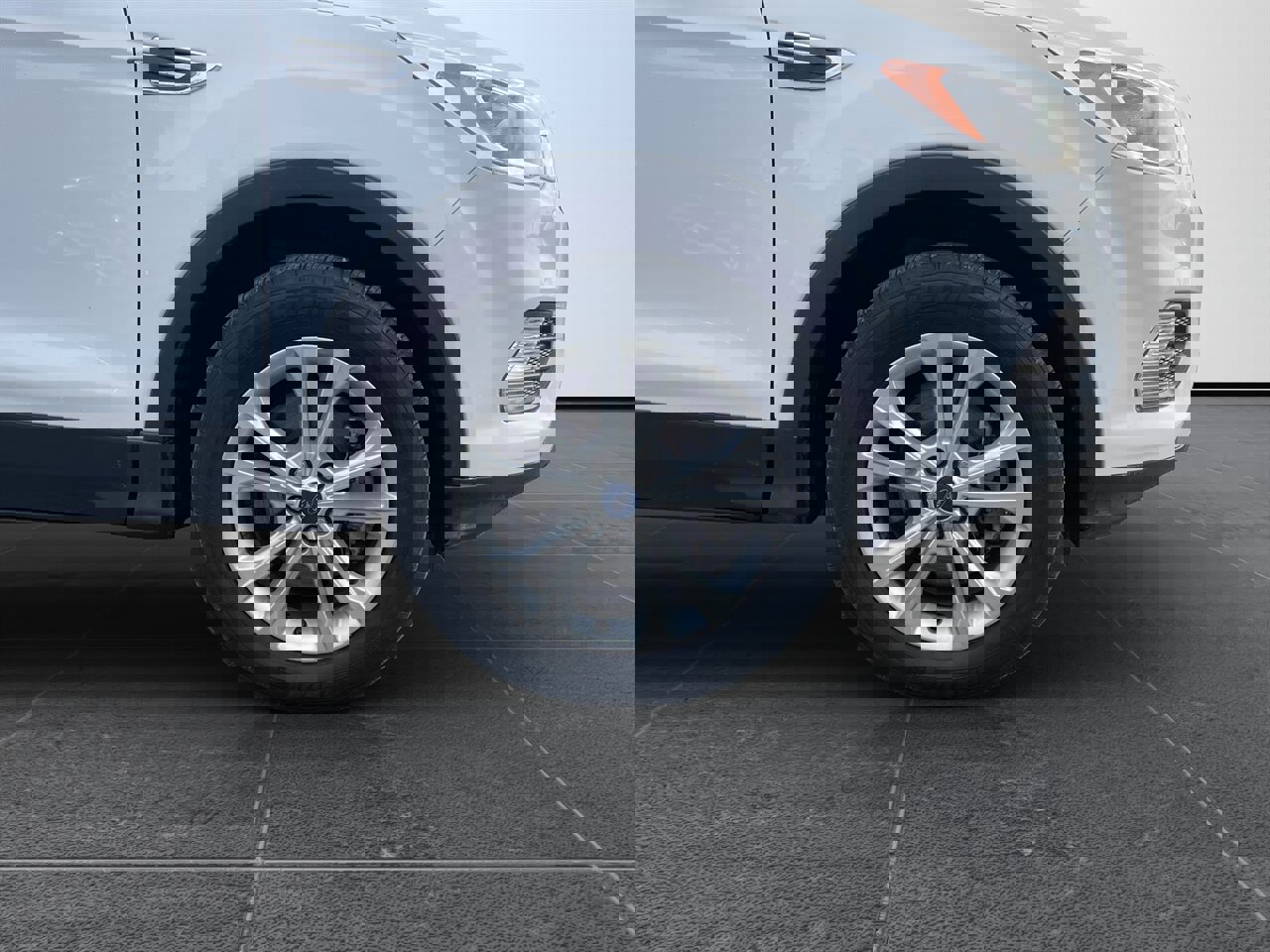 Used 2017 Ford Escape SE w/ SE Cold Weather Package image 15