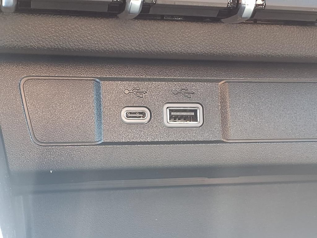 New 2026 GMC Canyon Elevation w/ Convenience Package RWD image 5