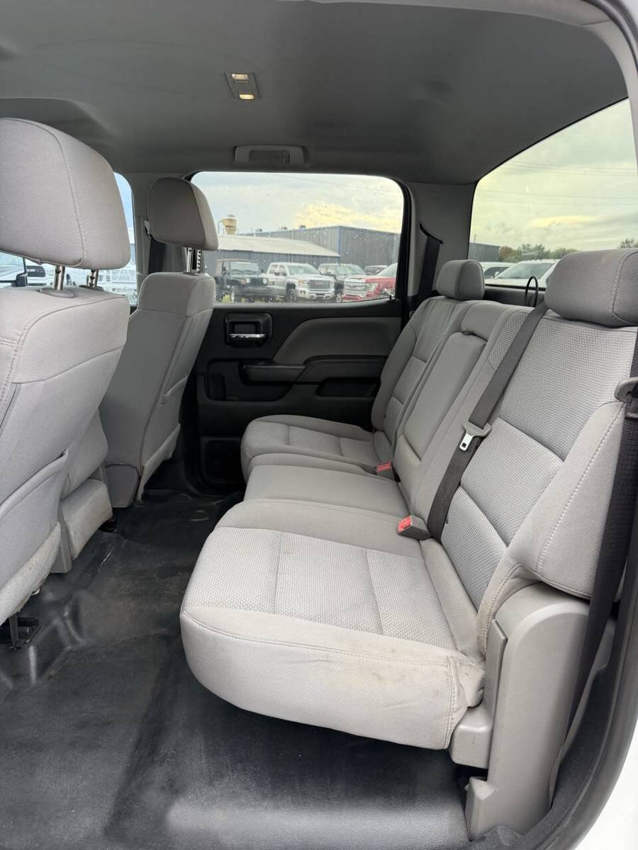 Used 2018 Chevrolet Silverado 2500 W/T w/ WT Convenience Package AWD/4WD image 10