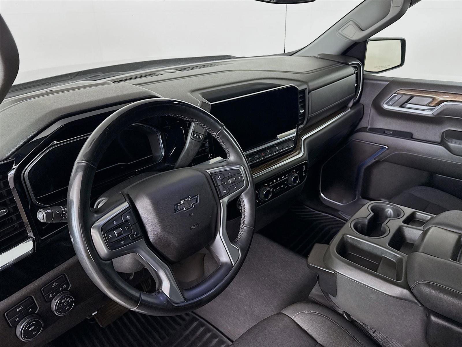 Used 2023 Chevrolet Silverado 1500 RST AWD/4WD image 24