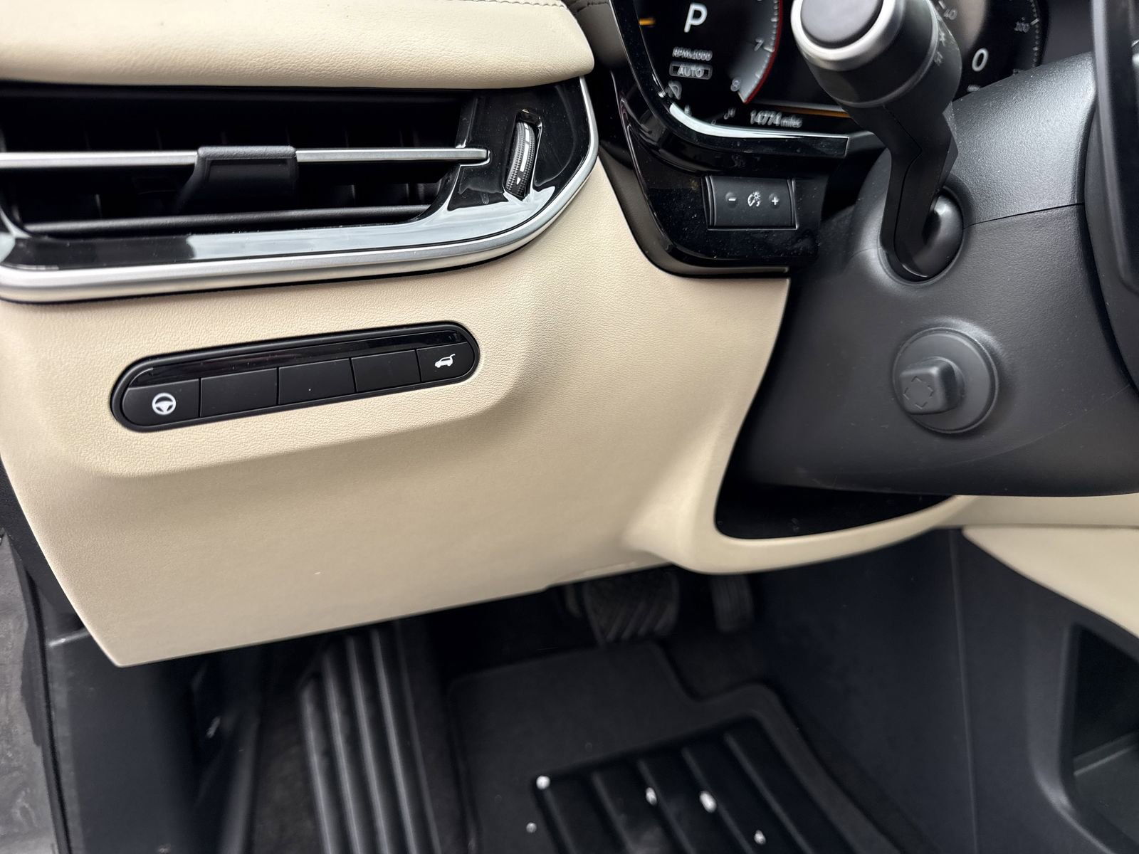 Used 2025 INFINITI QX60 Sensory image 20