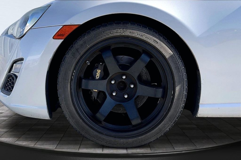 Used 2013 Scion FR-S image 32
