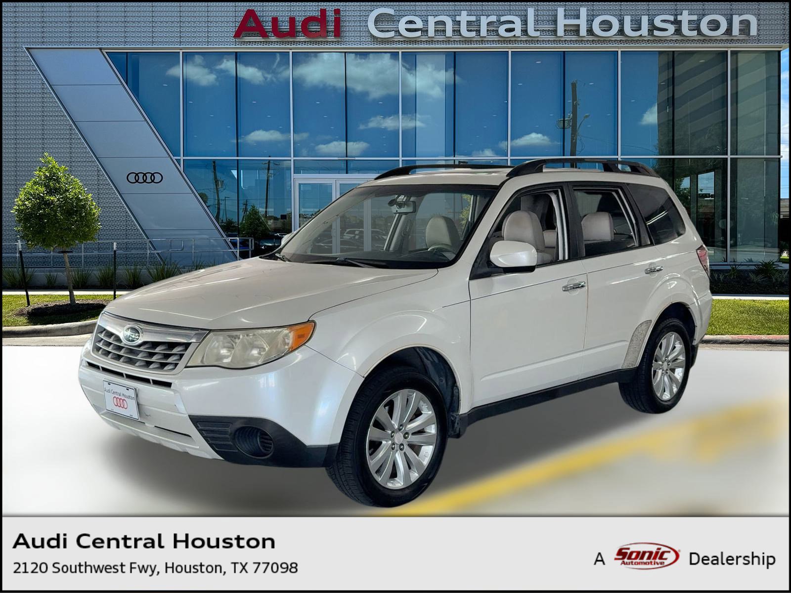 Used 2011 Subaru Forester 2.5X Premium image 1