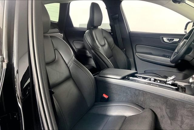 Used 2024 Volvo XC60 B5 Ultimate AWD/4WD image 7