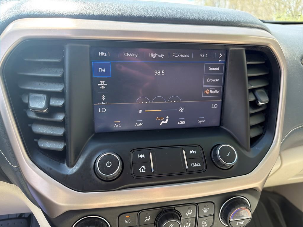 Used 2020 GMC Acadia Denali w/ Denali Ultimate Package AWD/4WD image 16