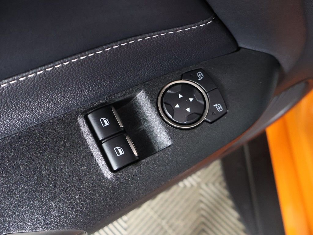 Used 2020 Ford Mustang Shelby GT500 w/ Carbon Fiber Track Pack image 28