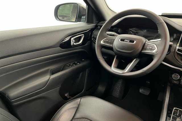 New 2026 Jeep Compass Latitude AWD/4WD image 11