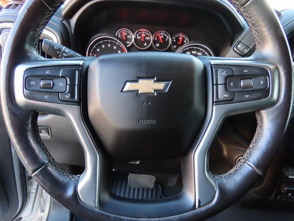 Used 2022 Chevrolet Silverado 2500 LTZ image 31