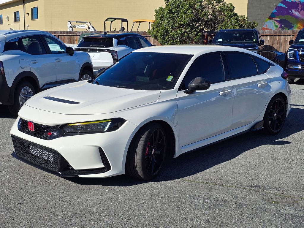 Used 2024 Honda Civic Type R image 2