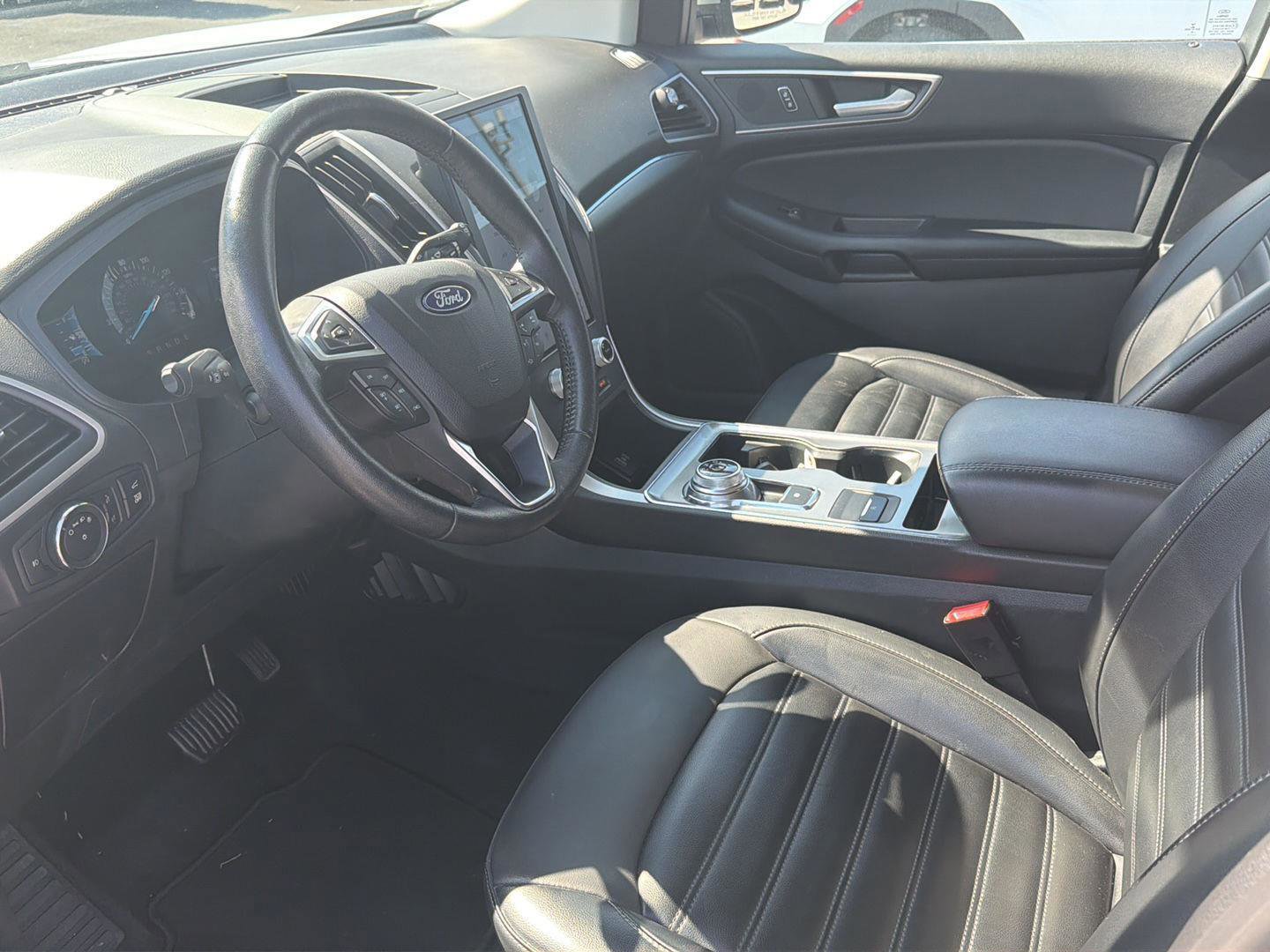 Used 2022 Ford Edge SEL w/ Convenience Package image 12