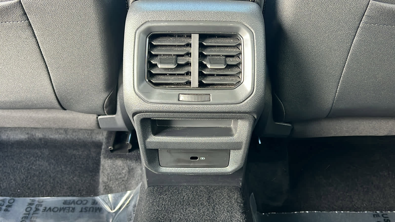 Used 2025 Volkswagen Taos SE w/ Panoramic Sunroof Package image 25