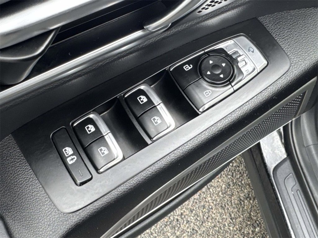 Used 2023 Kia Telluride EX image 17