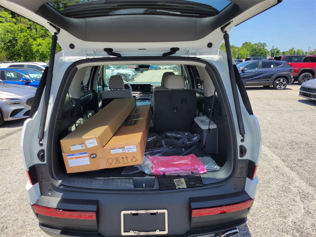 New 2025 Hyundai Santa Fe SEL image 6