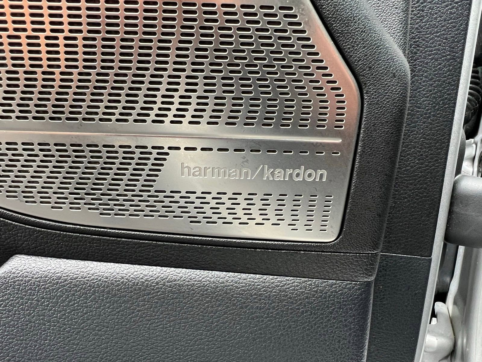 Used 2022 Hyundai Palisade Limited w/ Cargo Package image 26