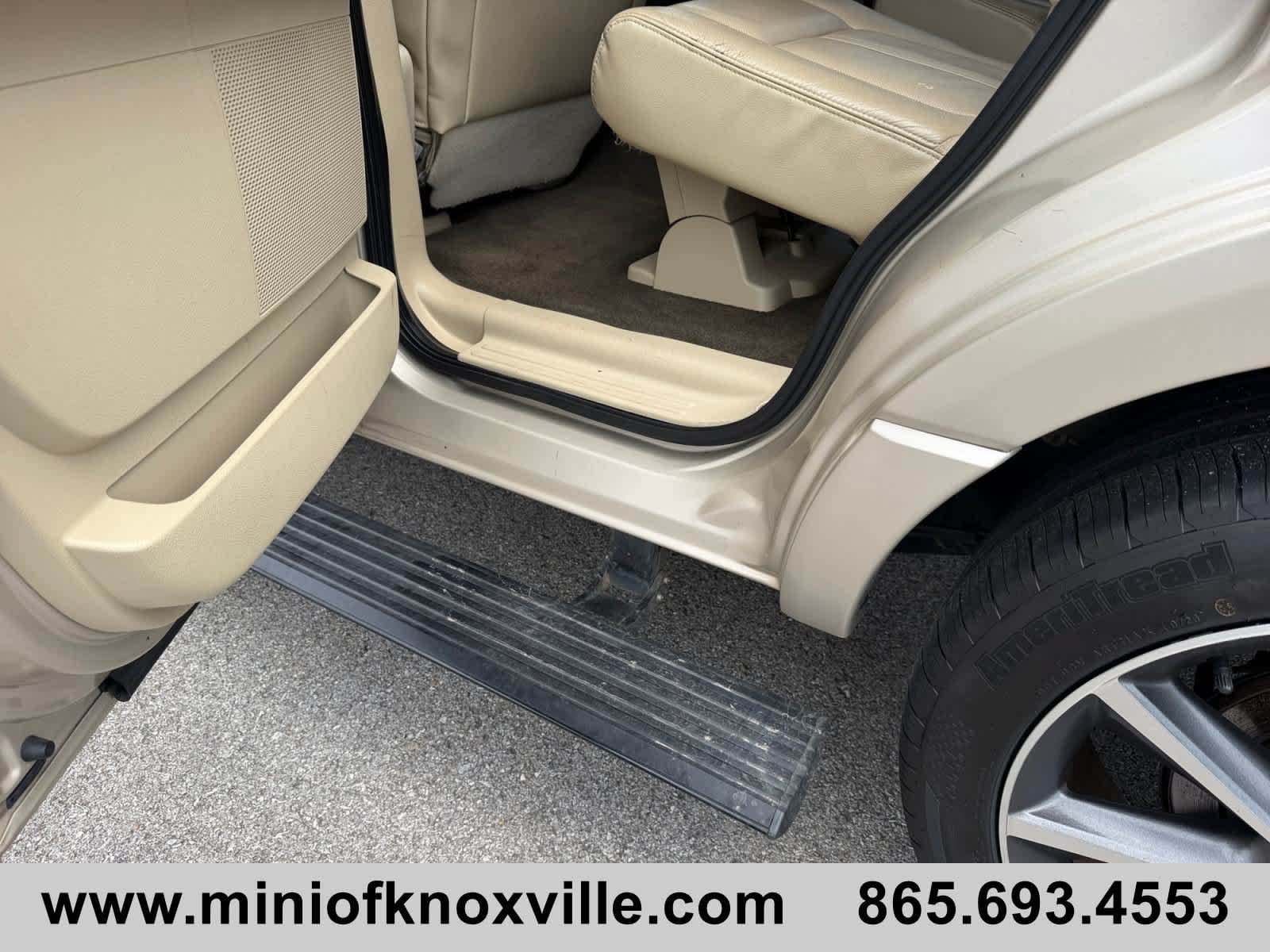 Used 2017 Lincoln Navigator Reserve AWD/4WD image 22