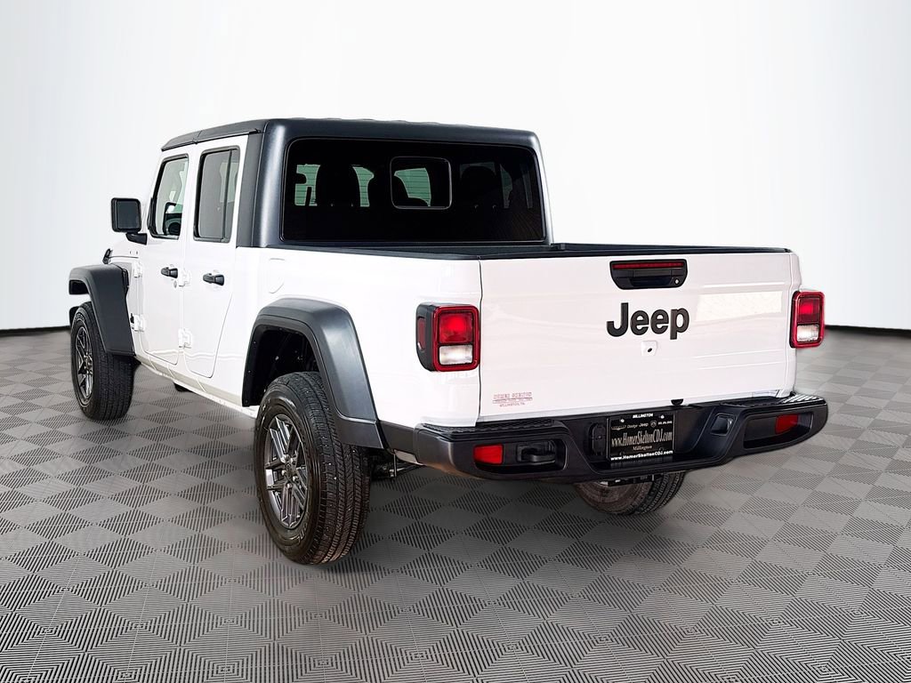Used 2025 Jeep Gladiator Sport image 5