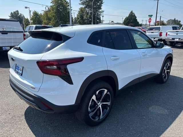 New 2026 Chevrolet Trax RS FWD image 5