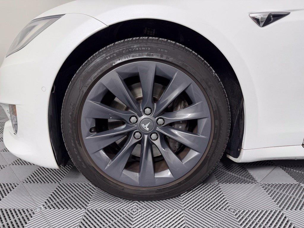 Used 2019 Tesla Model S 100D AWD/4WD image 14