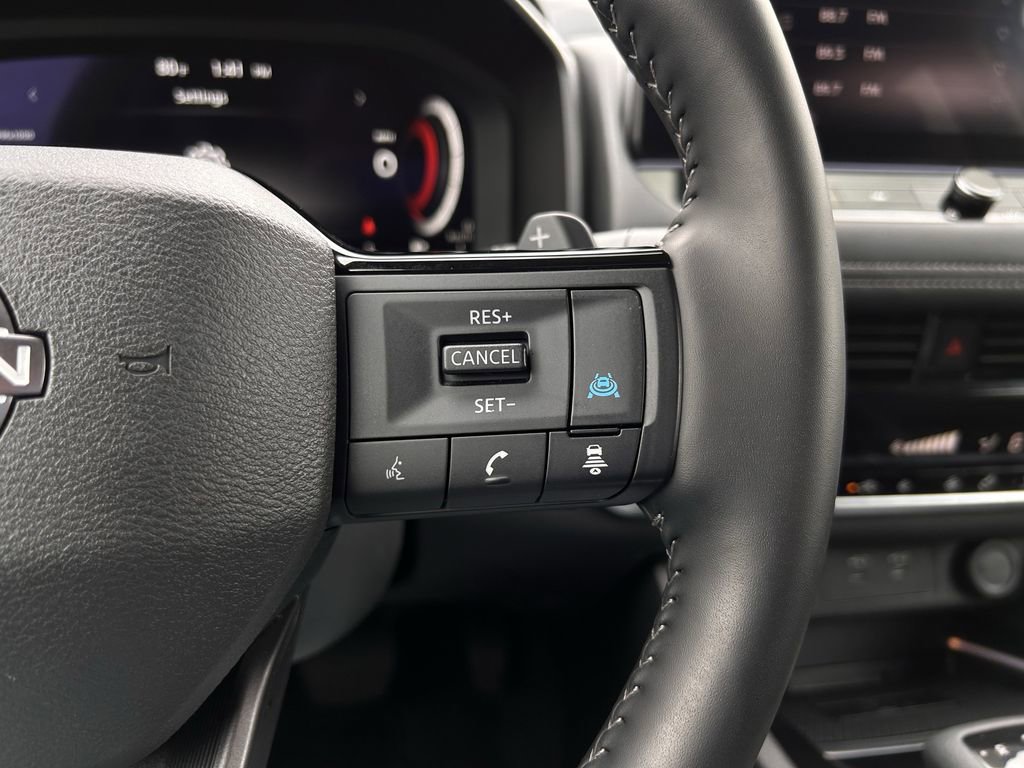 Used 2026 Nissan Rogue SL AWD/4WD image 15