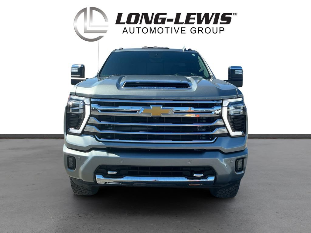 Used 2024 Chevrolet Silverado 2500 High Country w/ High Country Premium Package AWD/4WD image 8
